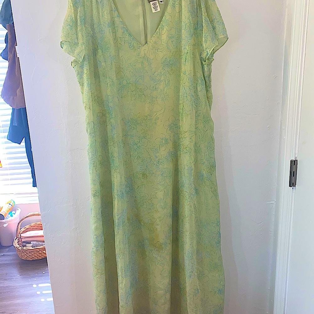 Vintage Coldwater Creek Green Dress w/ Green and Blue Flower Embroidery (used)